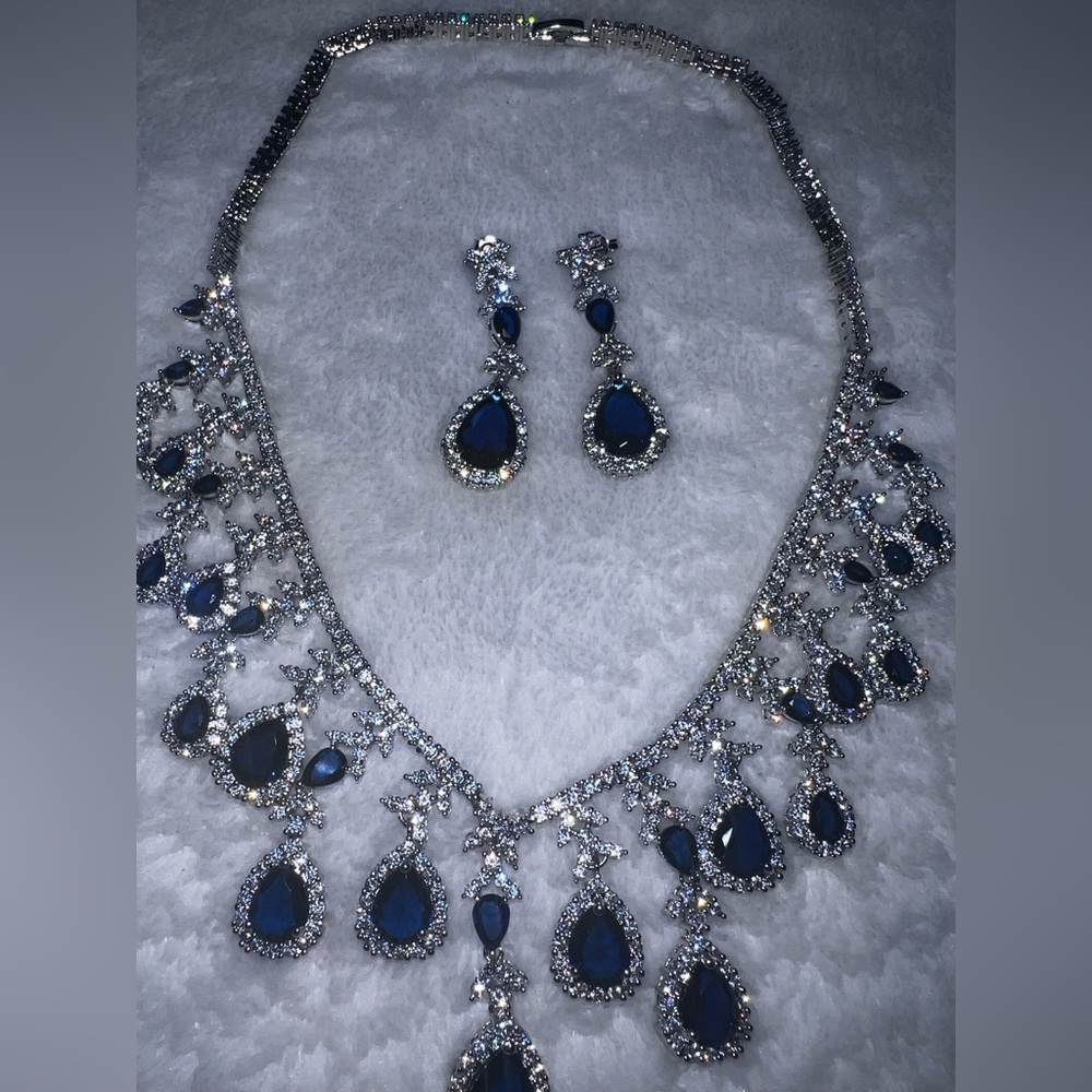EleQueen Necklace And Earrings Jewelry Set For Bridal, Party, Costume, Birthday - Picture 3 of 8